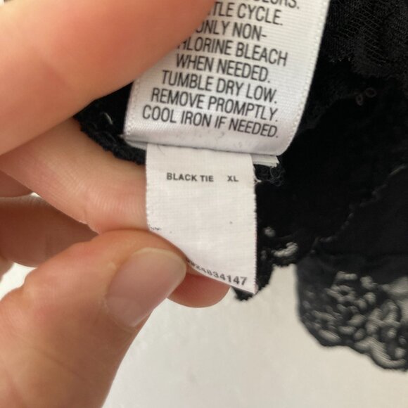 ELLE Black Lace Trim Tank Top Y2K Whimsigoth 90s XL Bella Swan Elena Gilbert - Picture 9 of 10